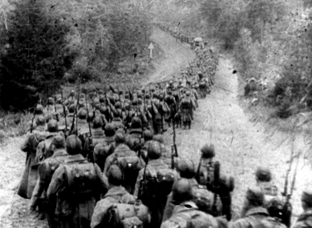 Soviet troops cross the border of Poland. 1939.